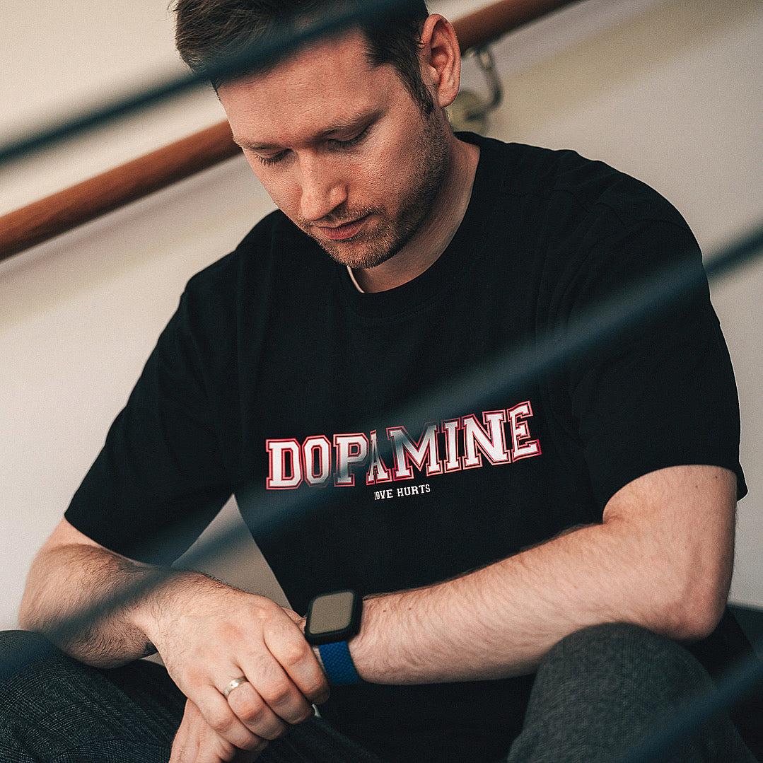 Dopamine 240g T - Shirt / Love Hurts